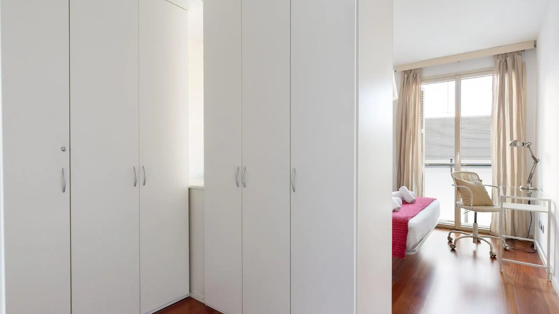 Ola Living Plaza Catalunya Apartment Barcelona 0*,