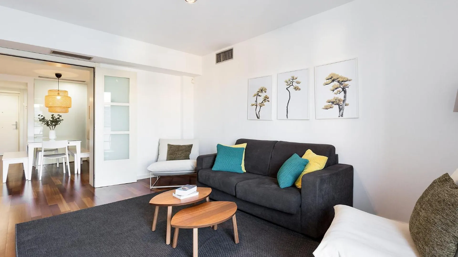 Ola Living Plaza Catalunya Daire Barselona İspanya