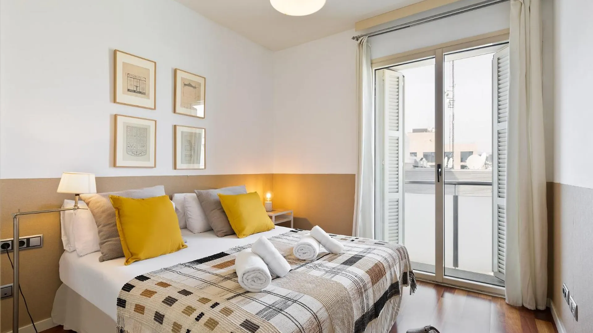 Ola Living Plaza Catalunya Apartment Barcelona