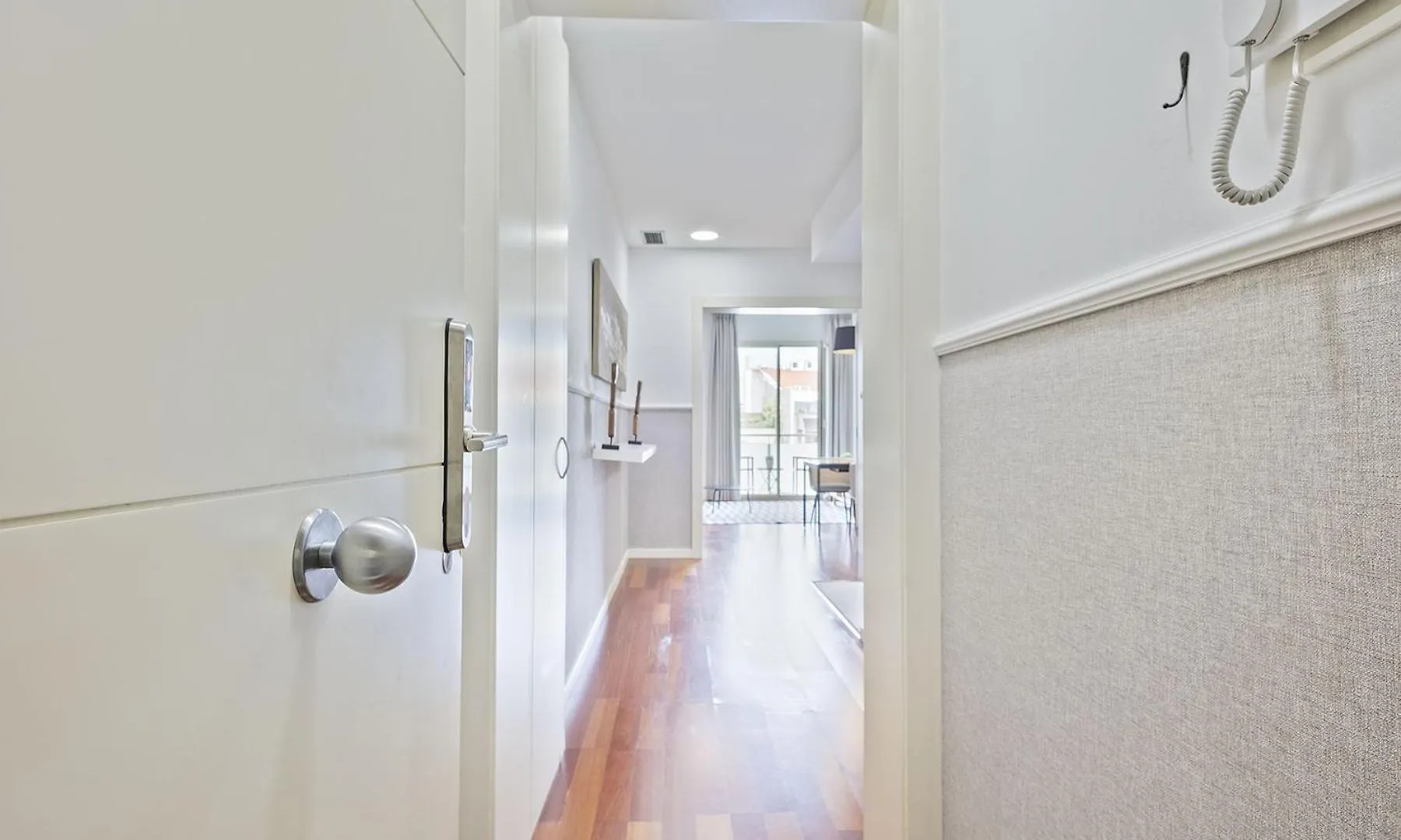 Ola Living Plaza Catalunya Apartment Barcelona 0*,  Spain